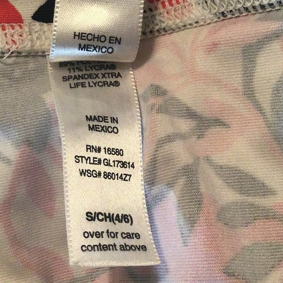 George Beach coverup black  white red and pink 4/6 skirt look pretty col… - Picture 6 of 7